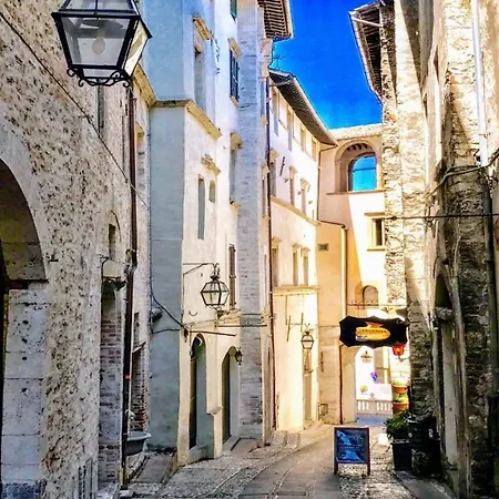 Bellasleeps 4 - 2 * Spoleto